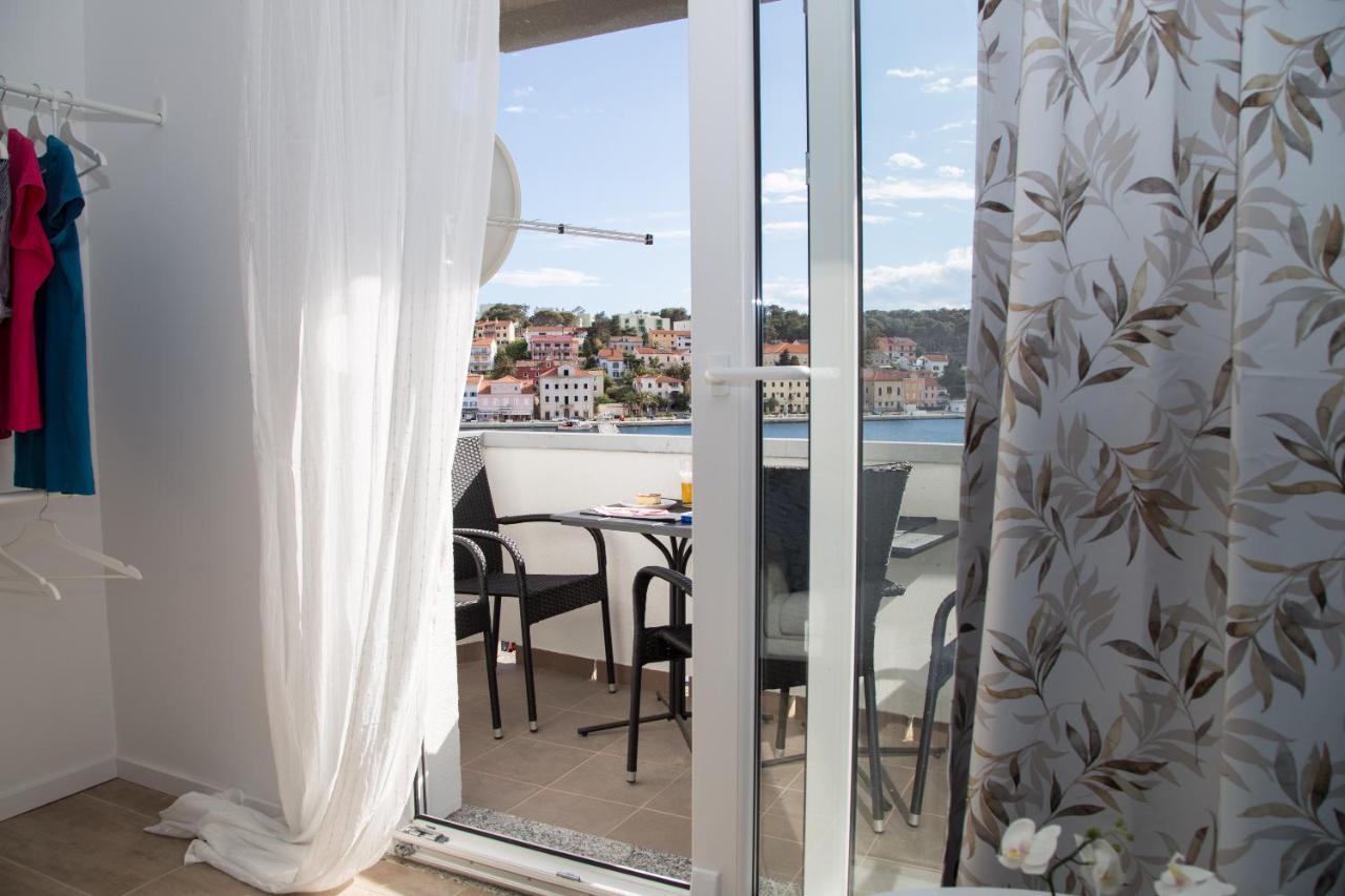 Apartment Gordon Mali Losinj Ngoại thất bức ảnh